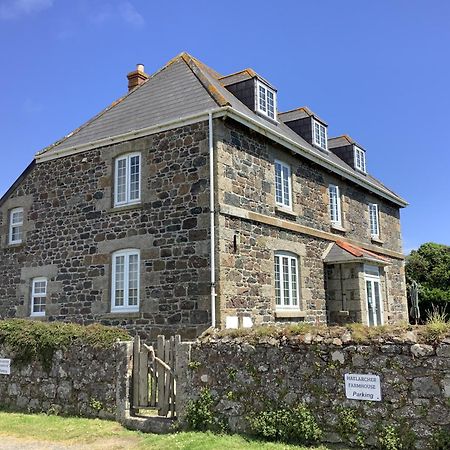Haelarcher Farmhouse And Helicopter B&B リザード エクステリア 写真