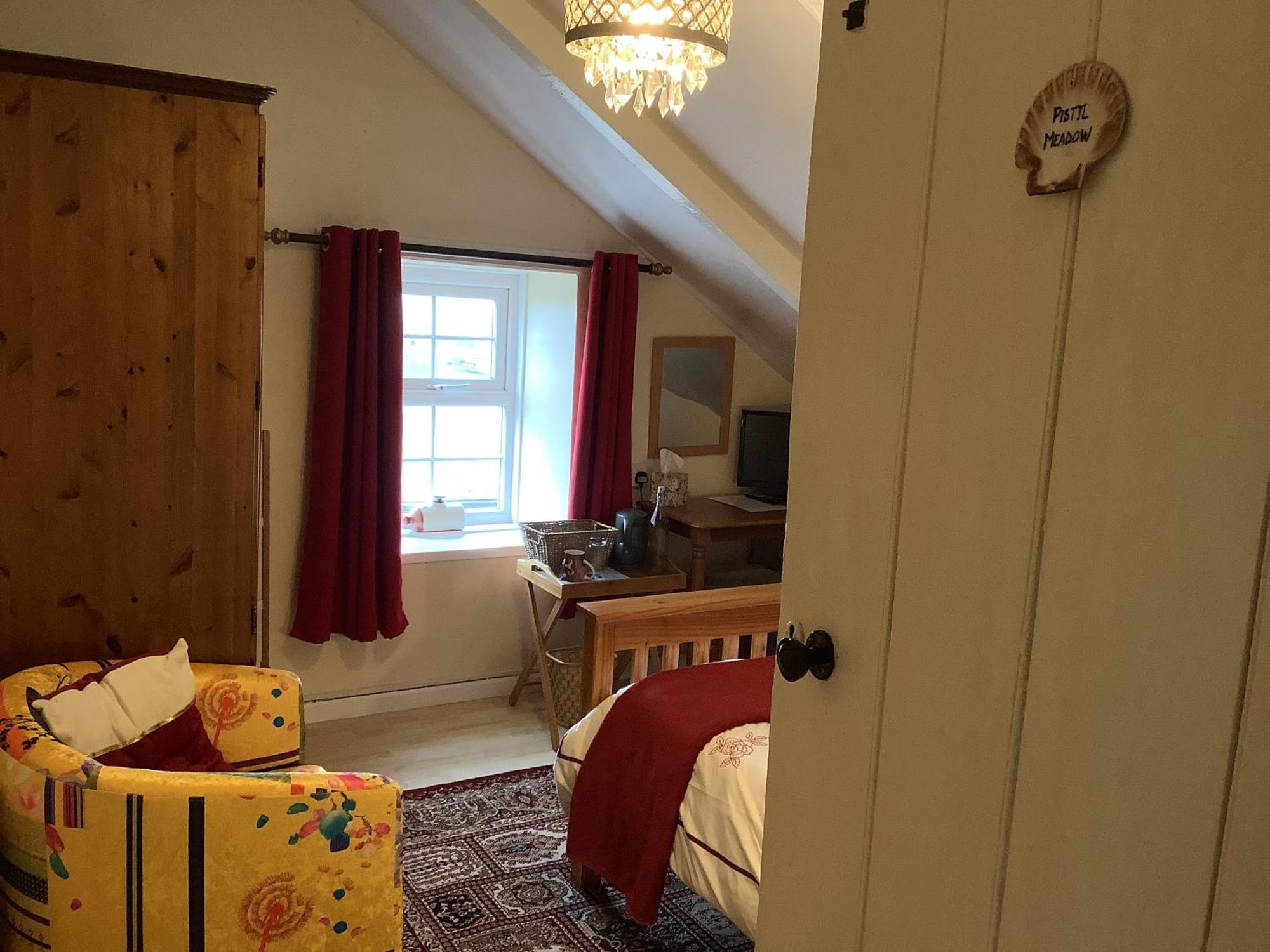 Haelarcher Farmhouse And Helicopter B&B リザード エクステリア 写真
